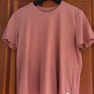 Vuori Feather Tee Women’s Medium